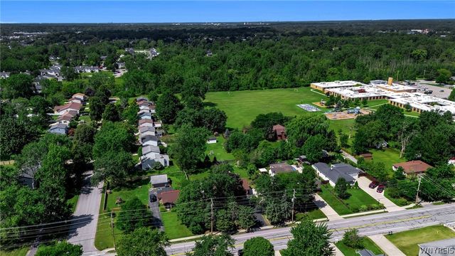 164 Country Parkway, Amherst, NY 14221