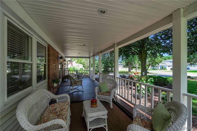 164 Country Parkway, Amherst, NY 14221