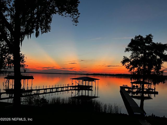 1703 PELICAN Place, Middleburg, FL 32068