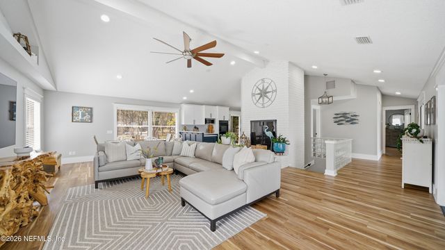 1703 PELICAN Place, Middleburg, FL 32068