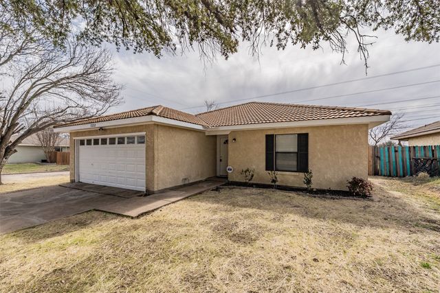 1232 Nelson Place, Burleson, TX 76028