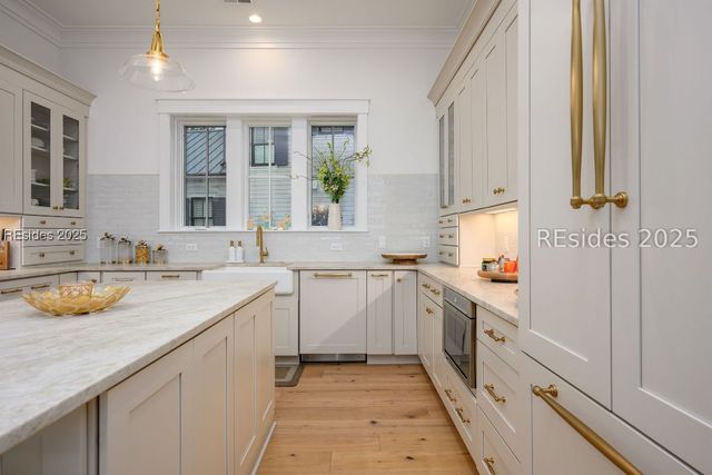 127 Hunting Lodge Rd, Bluffton, SC 29910