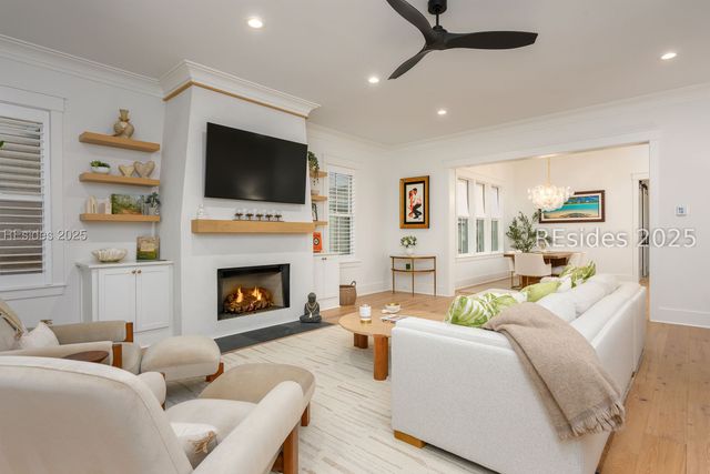 127 Hunting Lodge Rd, Bluffton, SC 29910