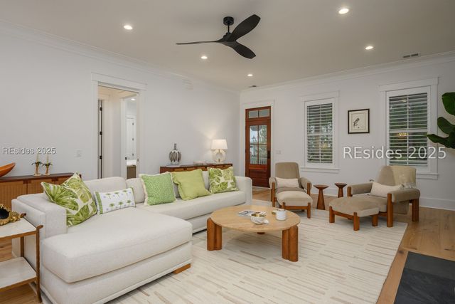 127 Hunting Lodge Rd, Bluffton, SC 29910