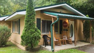 1705 Floyd Way, Gatlinburg, TN 37738