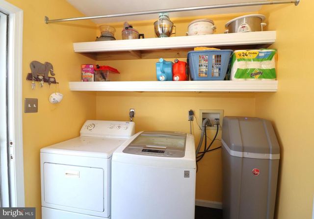 11210 EDGEWOOD DR, Bealeton, VA 22712