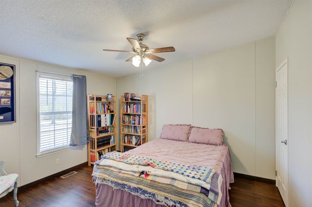 1010 Springwood Lane, Shreveport, LA 71107