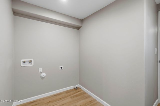 10 E Corona Road, Tucson, AZ 85756