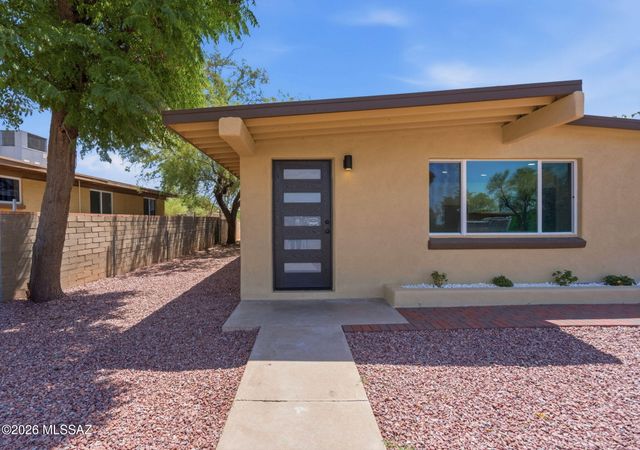 10 E Corona Road, Tucson, AZ 85756