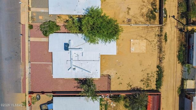 10 E Corona Road, Tucson, AZ 85756