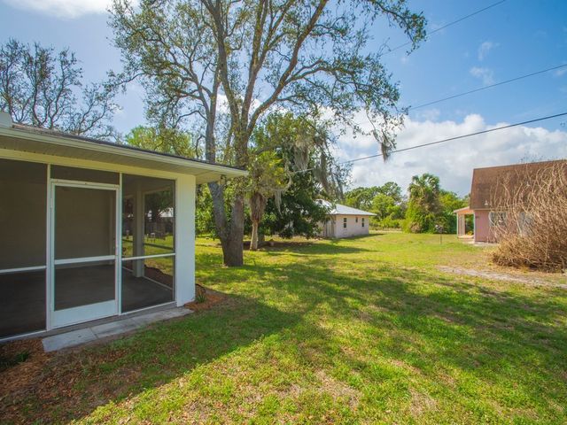 11171 Airport Drive, Sebastian, FL 32958