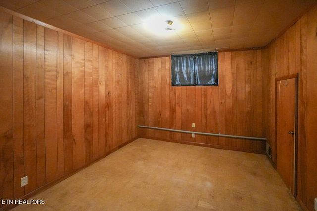 2001 Highland Rd, Maryville, TN 37801
