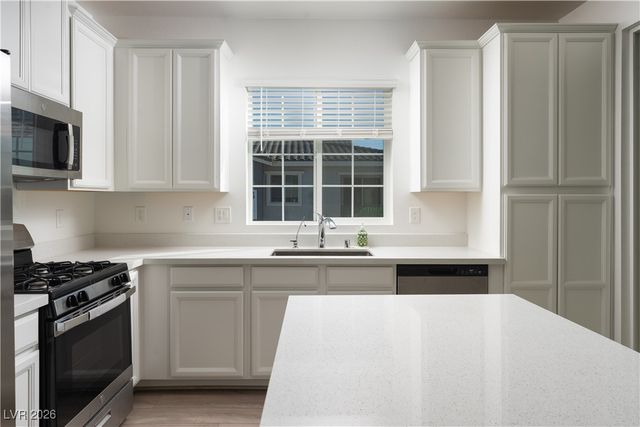 7330 North Decatur Boulevard 1, Las Vegas, NV 89131