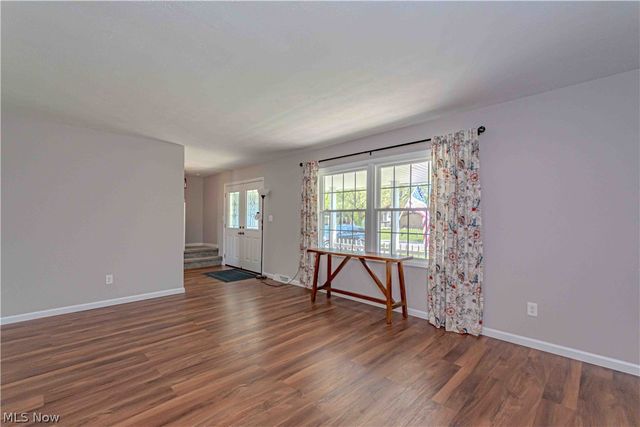 4154 Shelley Drive, North Olmsted, OH 44070