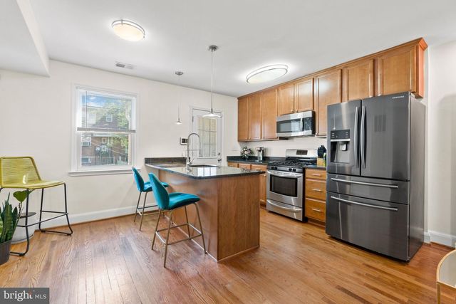 1621 R ST SE, Washington, DC 20020
