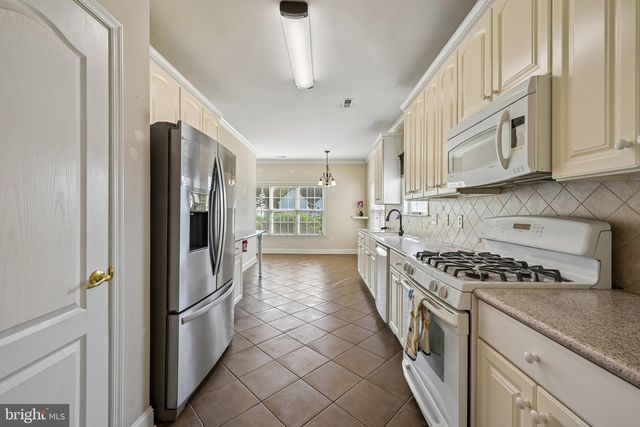 65 PINTAIL DR, Glassboro, NJ 08028