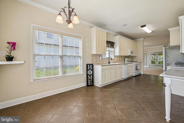 65 PINTAIL DR, Glassboro, NJ 08028