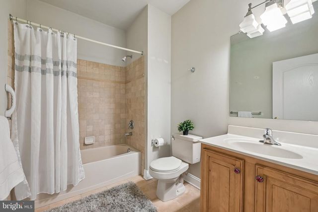 65 PINTAIL DR, Glassboro, NJ 08028