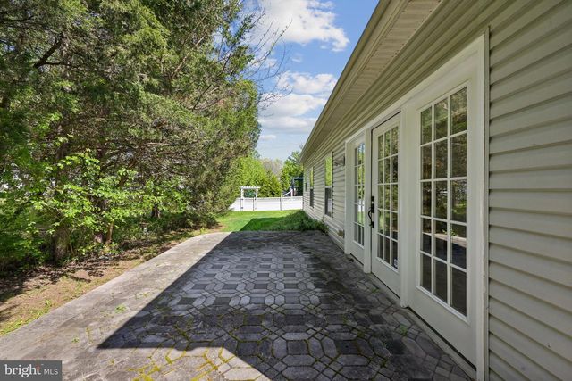 65 PINTAIL DR, Glassboro, NJ 08028