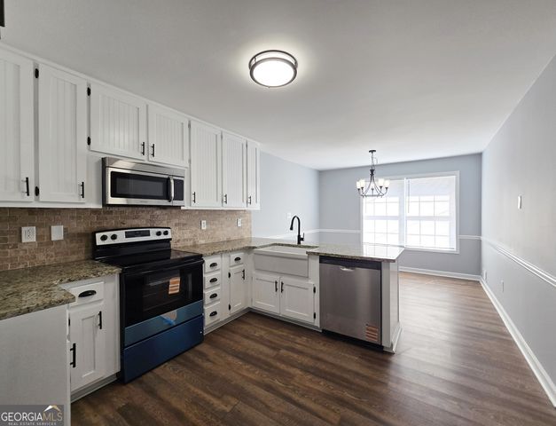 125 Planters Walk, Locust Grove, GA 30248