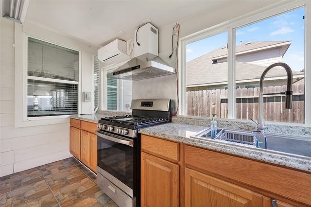 7631 Granite Terrace Lane, Houston, TX 77083