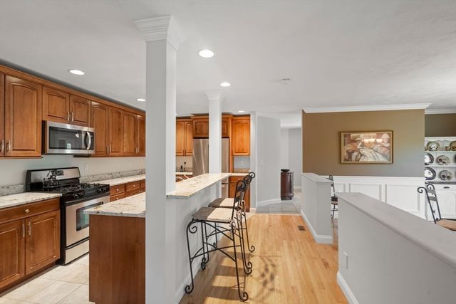 37 Rockville Mdws 37, Millis, MA 02054