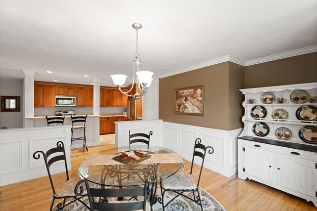 37 Rockville Mdws 37, Millis, MA 02054