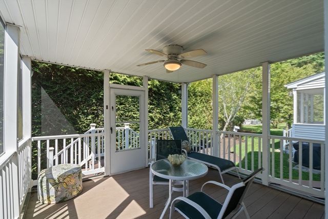 37 Rockville Mdws 37, Millis, MA 02054