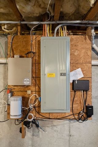 37 Rockville Mdws 37, Millis, MA 02054