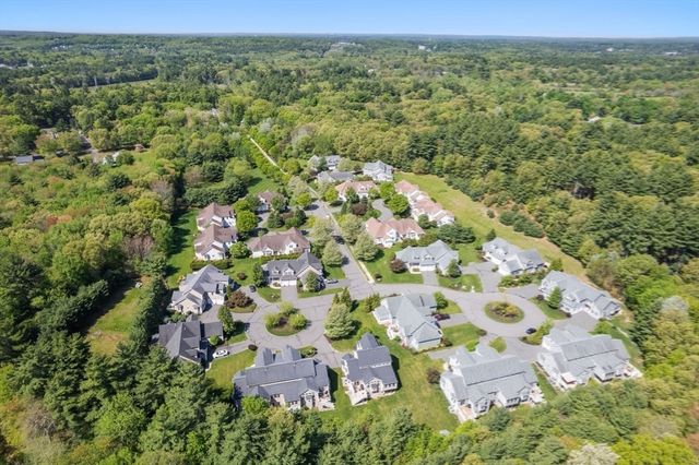37 Rockville Mdws 37, Millis, MA 02054
