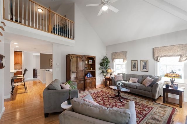 37 Rockville Mdws 37, Millis, MA 02054