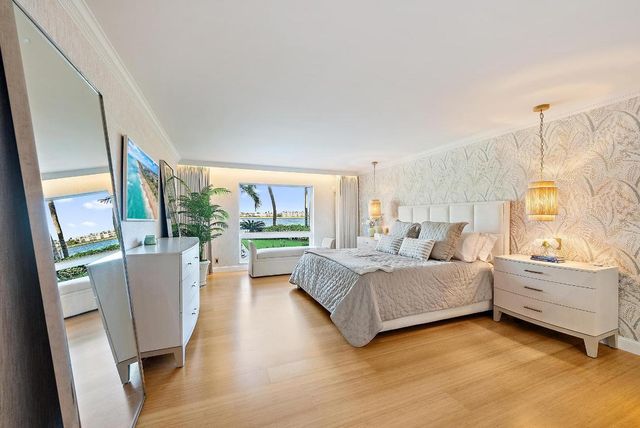 2204 Notre Dame Drive, Lake Worth Beach, FL 33460