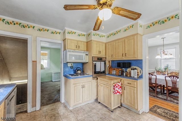 137 Mckinley Ave, East Hanover Twp., NJ 07936