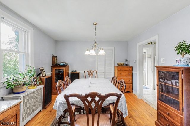 137 Mckinley Ave, East Hanover Twp., NJ 07936