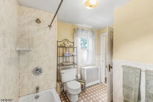 137 Mckinley Ave, East Hanover Twp., NJ 07936