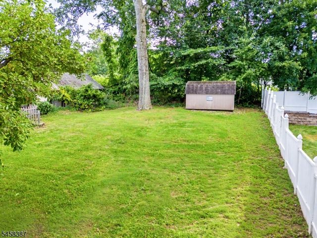 137 Mckinley Ave, East Hanover Twp., NJ 07936