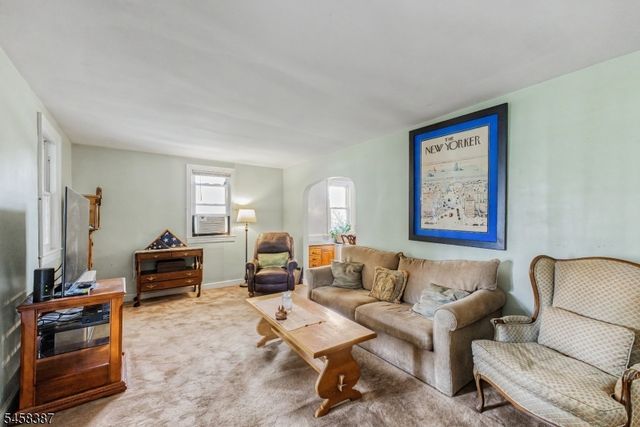 137 Mckinley Ave, East Hanover Twp., NJ 07936