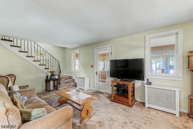 137 Mckinley Ave, East Hanover Twp., NJ 07936