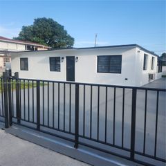 730 E 17th Street, Hialeah, FL 33010