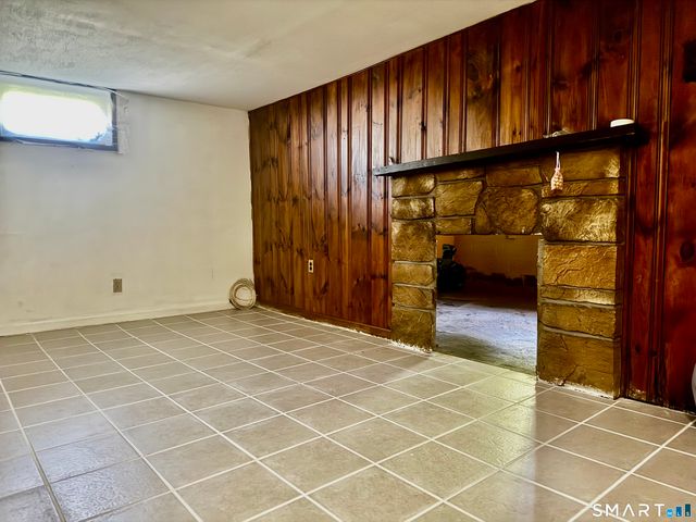 10 Monroe Street, North Haven, CT 06473