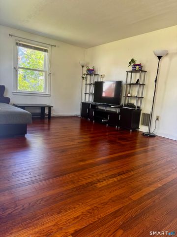 10 Monroe Street, North Haven, CT 06473