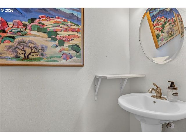 1645 3rd St, Columbia City, OR 97018