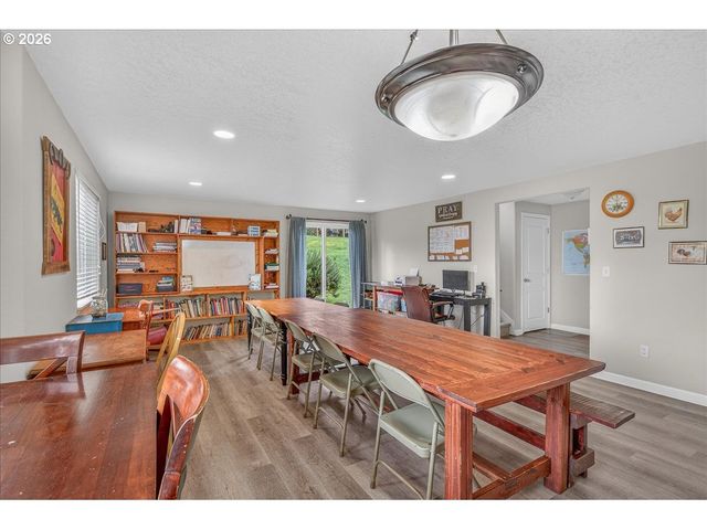 1645 3rd St, Columbia City, OR 97018