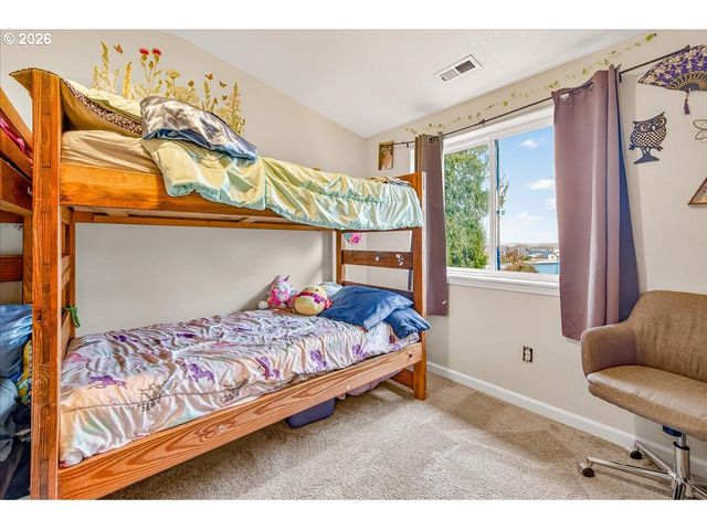 1645 3rd St, Columbia City, OR 97018