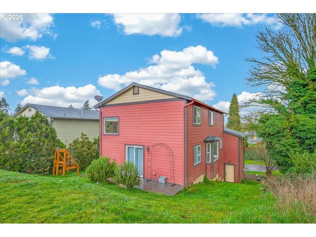 1645 3rd St, Columbia City, OR 97018