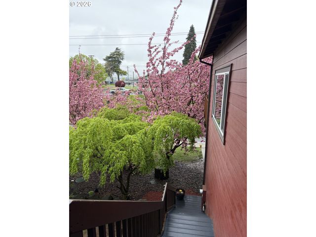 1645 3rd St, Columbia City, OR 97018