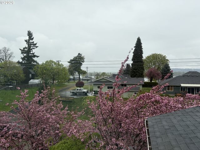1645 3rd St, Columbia City, OR 97018