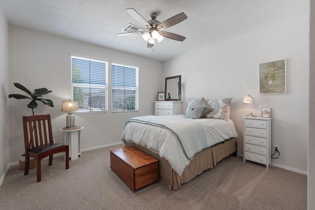1412 Valle De Colores Street NW, Los Lunas, NM 87031