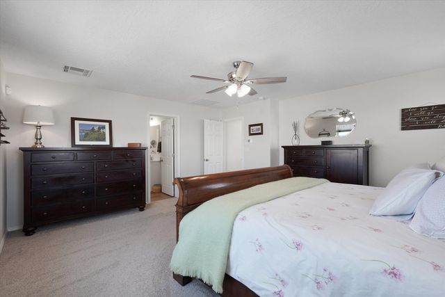 1412 Valle De Colores Street NW, Los Lunas, NM 87031