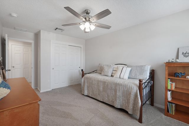 1412 Valle De Colores Street NW, Los Lunas, NM 87031